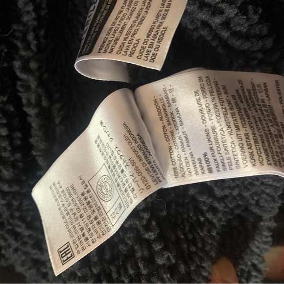 Levi’s Jacket 🌨 - Picture 3 of 4